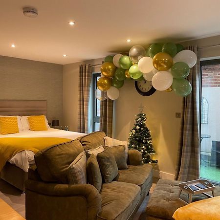 York Staycation With Free Parking Zewnętrze zdjęcie