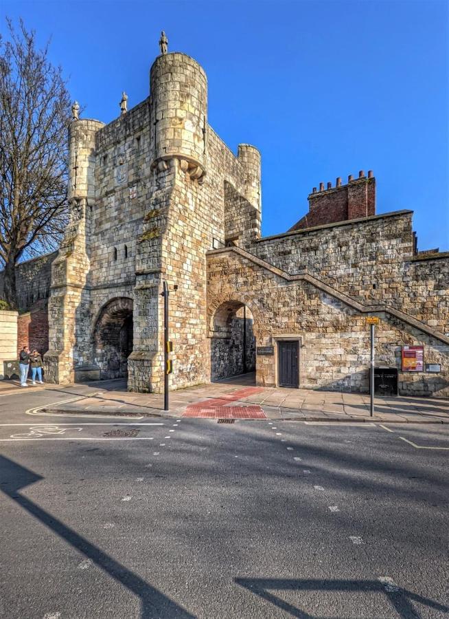 York Staycation With Free Parking Zewnętrze zdjęcie