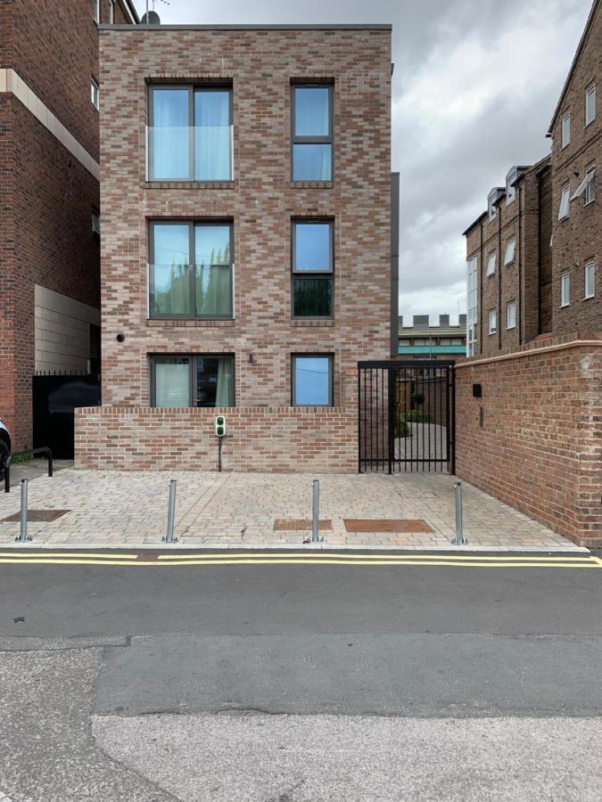 York Staycation With Free Parking Zewnętrze zdjęcie